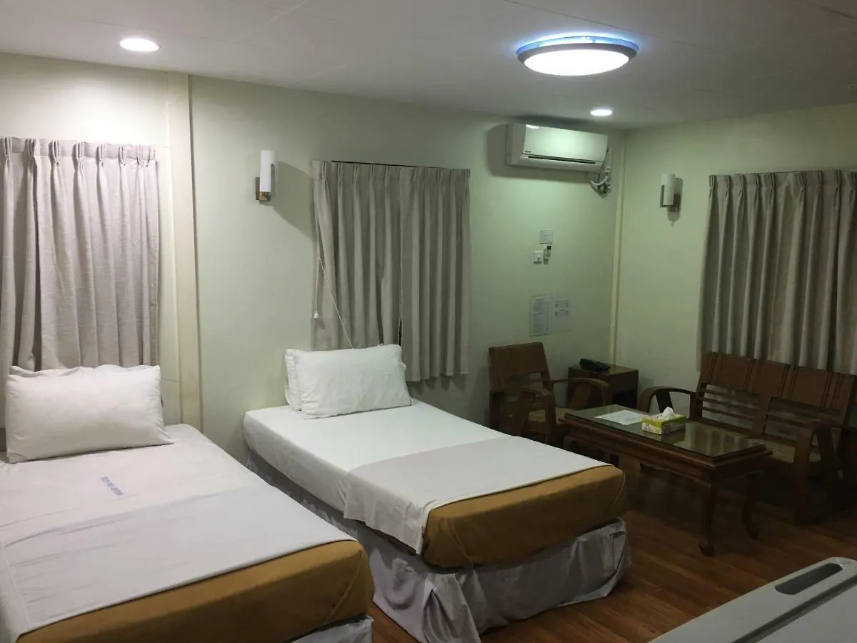 Highland Lodge Hotel Yangon